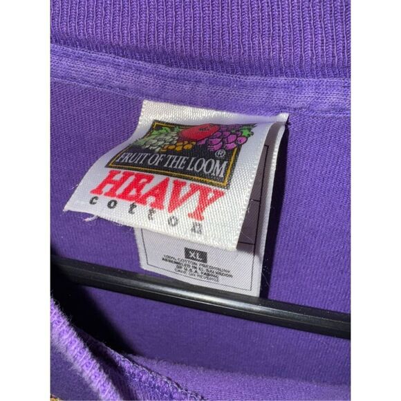 VTG  Single Stitch Native American Feather and Bear Print Purple T-Shirt Size XL - Picture 3 of 5